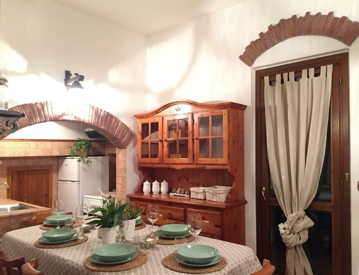 Appartamento CASA VACANZE MONEGLIA 2 CAMERE con TERRAZZA nel VERDE Italia