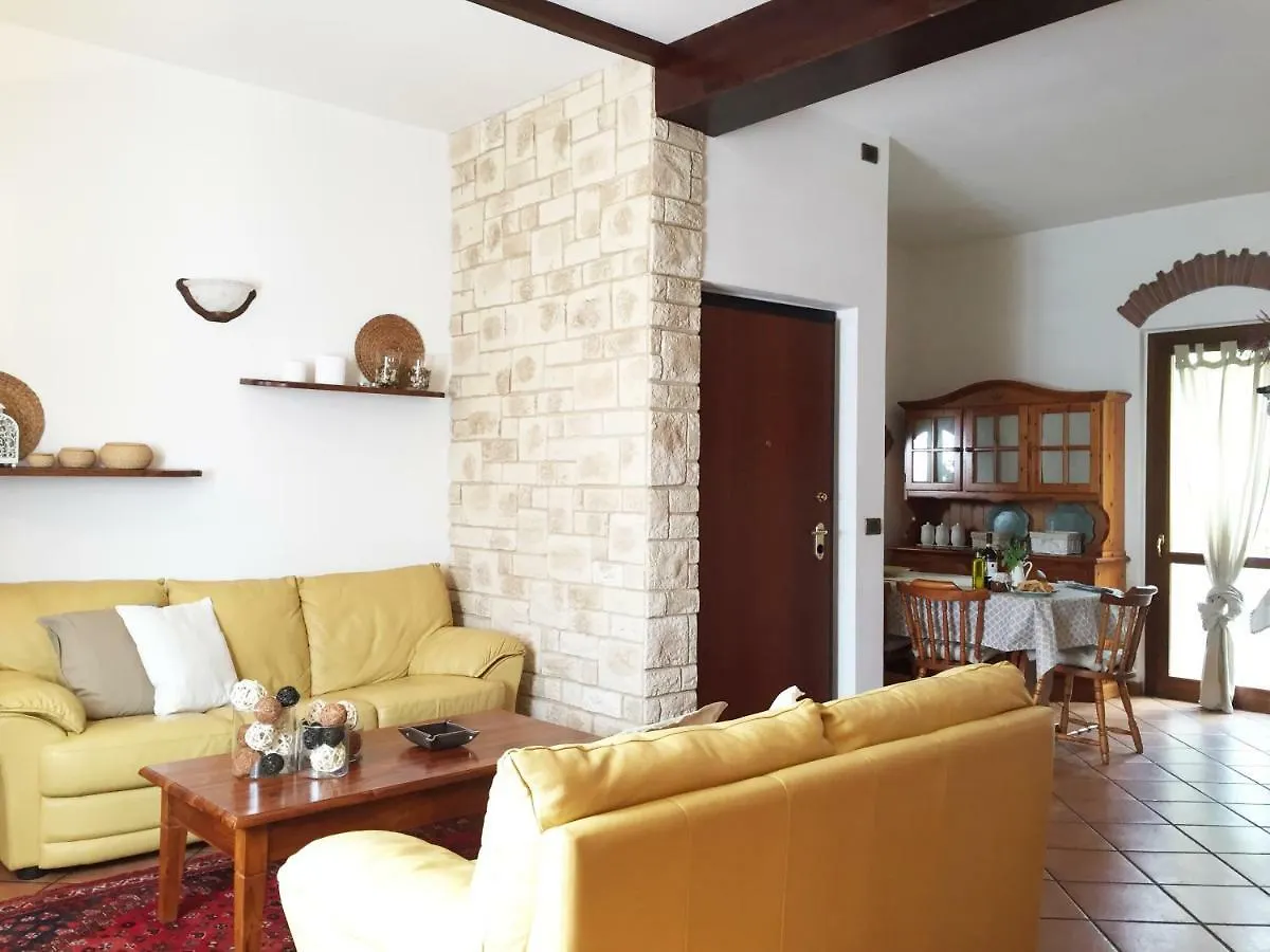 CASA VACANZE MONEGLIA 2 CAMERE con TERRAZZA nel VERDE Appartamento