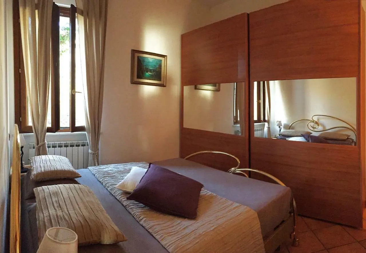 Casa Vacanze Moneglia 2 Camere Con Terrazza Nel Verde 0*,  İtalya