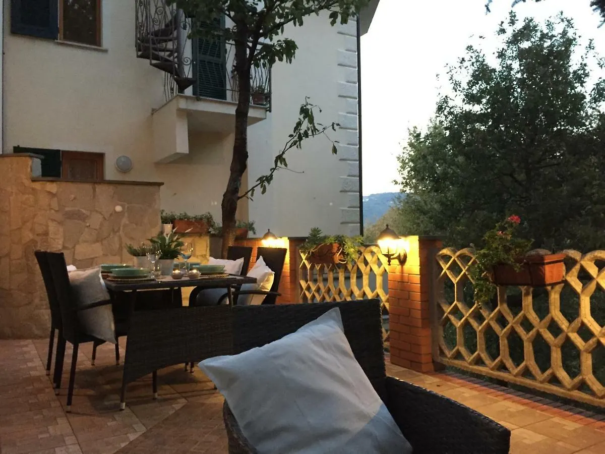 Apartment Casa Vacanze Moneglia 2 Camere Con Terrazza Nel Verde