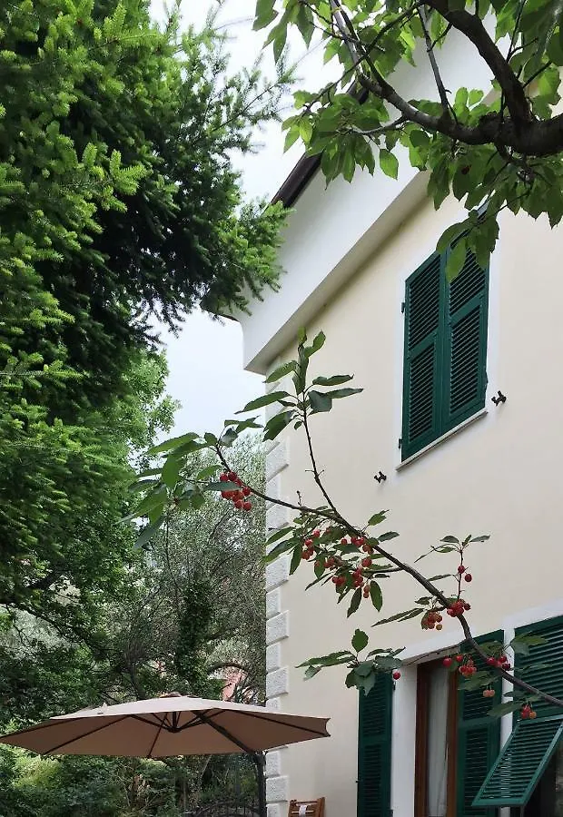 Casa Vacanze Moneglia 2 Camere Con Terrazza Nel Verde Apartment